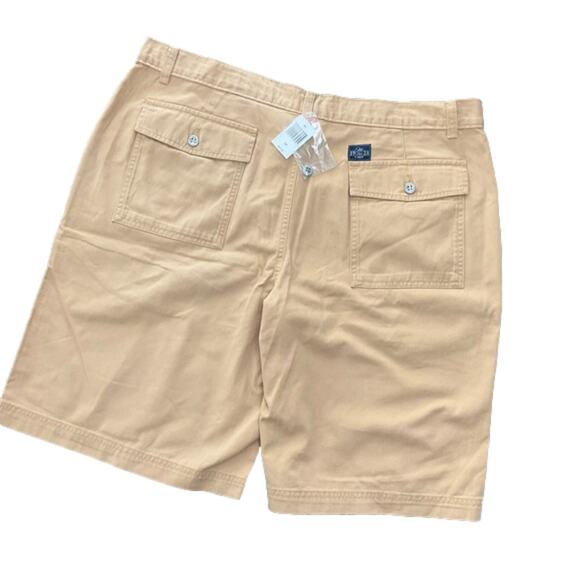 Disney Men’s Shorts 1928 Mickey Mouse Size 38 NWT - Picture 3 of 6